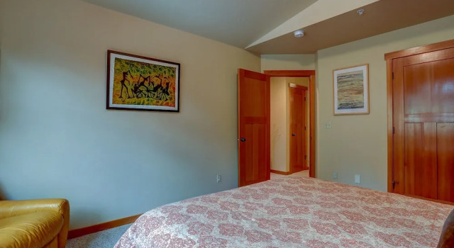 Коттедж Bridge View Loft 3 Bedroom Condo by RedAwning