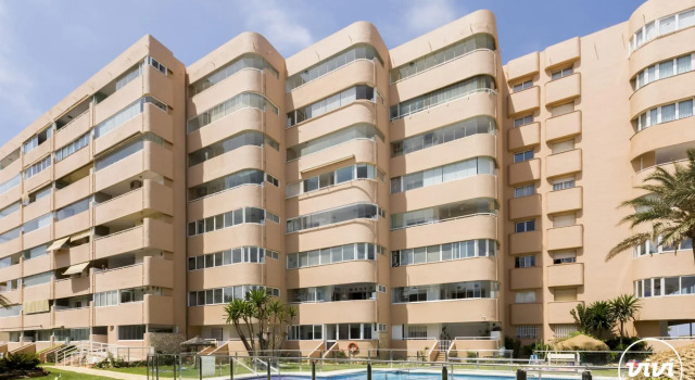 Rio in Fuengirola with 3 bedrooms and 2 bathrooms