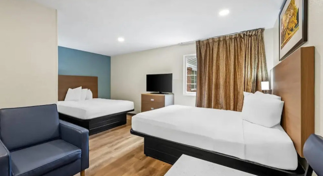 Четырёхместный люкс MainStay Suites Raleigh North
