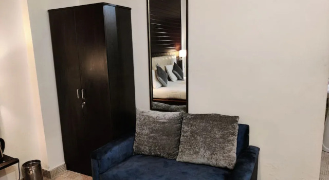 D Hotels n Resorts, Rezerwuj Hotel Hotele w Uttarakhand z basenem, Basen