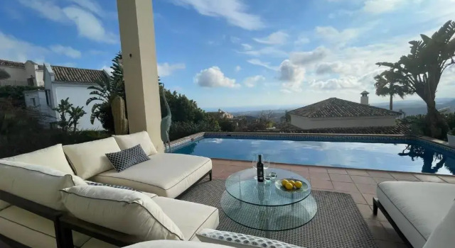 Вилла Villa Olga MARBELLA- GOLDEN MILE -Breathtaking SEA VIEW- PRIVATE POOL