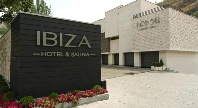 Ibiza Hotel, Prenota Hotel Hotel a Erevan con parcheggio, Parcheggio
