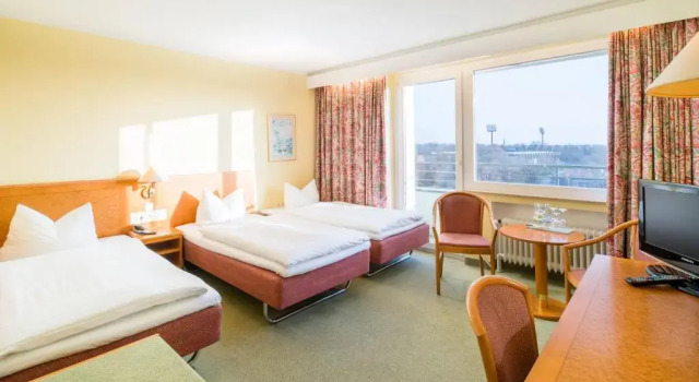 Трёхместный номер Standard Garden Hotel Krefeld