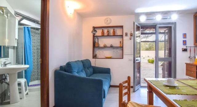 Amazing Home in Nicolosi With 2 Bedrooms, Wifi and Outdoor Swimming Pool, Book Hotel Hotels in Sicily with a Pool, Swimming Pool