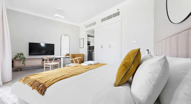 Студия Spacious Studio in Art Gardens Gym Pool