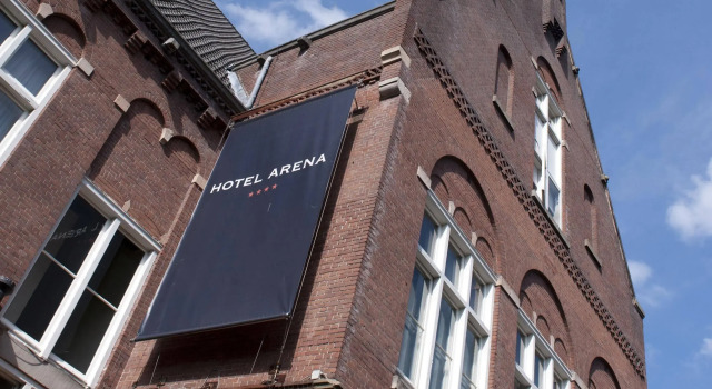 Hotel Arena, Забронировать Отель Отели Оста с парковкой, Парковка