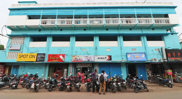 SPOT ON 44329 Sri Krishna Inn Lodging & Boarding