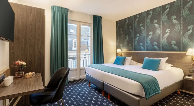 Семейный номер Standard с балконом Best Western Royal Hotel Caen