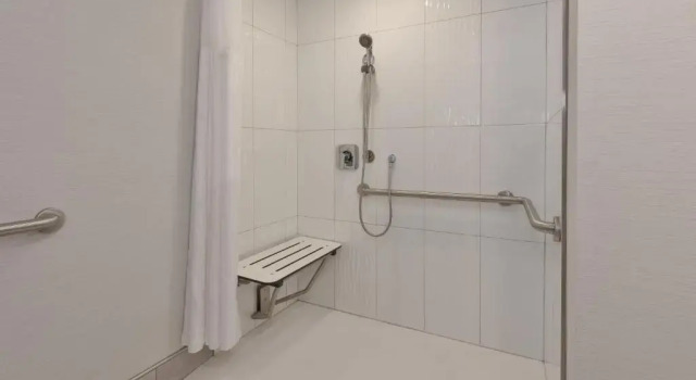 Люкс Hotel Indigo Rochester - Mayo Clinic Area by IHG