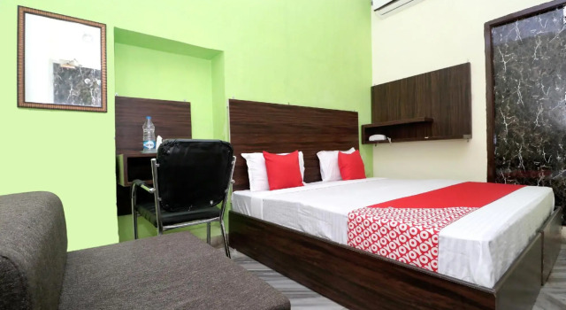 Oyo 30935 Appna Ghar Hotel, Book Hotel Amritsar Punjab