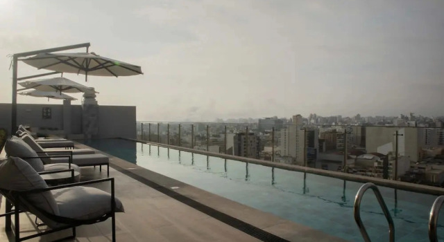 Коттедж w Elegant 2BR w/ Great Balcony in Miraflores