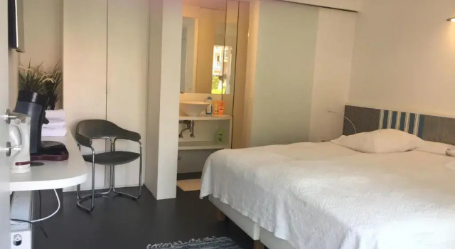 Номер Classic Guesthouse Poppies, Free Parking, No Bikes Inside