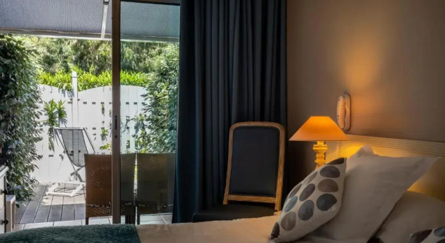 Двухместный номер Standard с видом на сад Roc Hotel