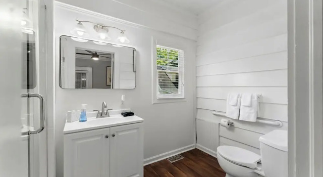 Коттедж Beautiful Home in Historic Downtown Norcross