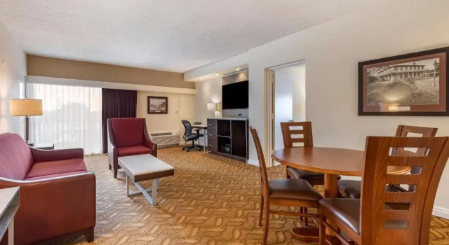 Люкс Best Western Plus Thousand Oaks Inn