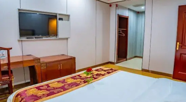 Люкс Business Yuncheng Hotel (Datong Yungang Wuyue Plaza Branch)