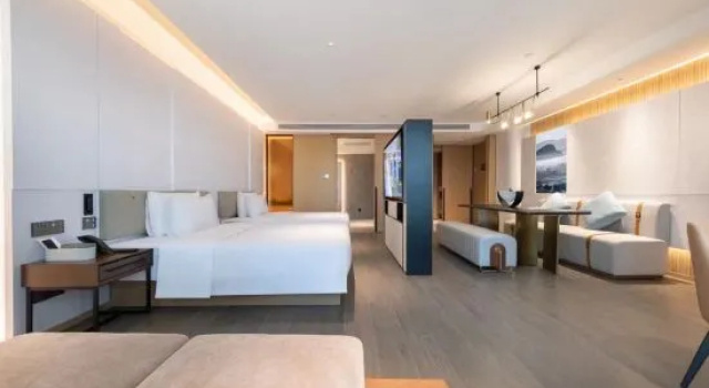 Двухместный люкс Atour Hotel Shenzhen Futian Xiangmi Lake