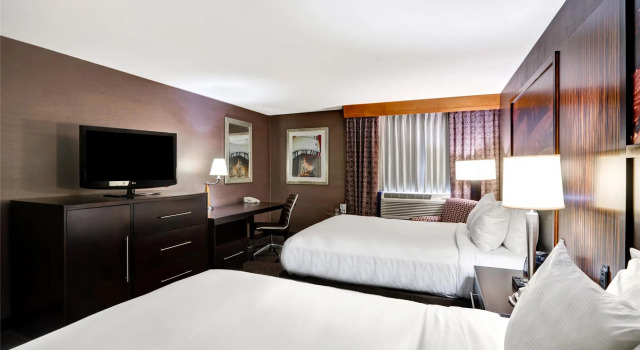 Четырёхместный номер Standard DoubleTree by Hilton Downtown Wilmington - Legal District