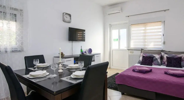 Apartments Adria