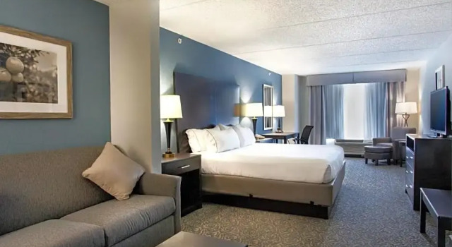 Run of House Holiday Inn Express Hotel and Suites Arcadia by IHG