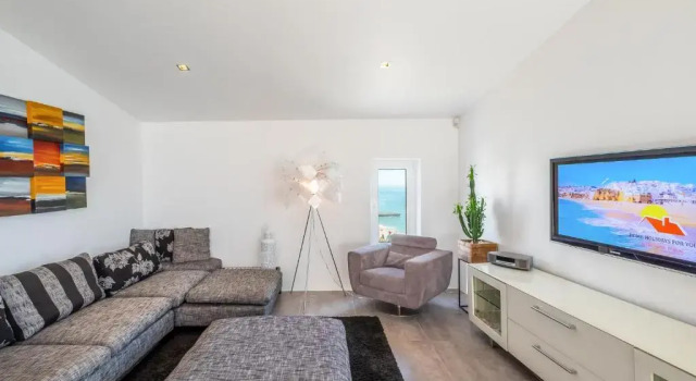 #041 Future House by Home Holidays, Prenota Hotel Centro di Albufeira 