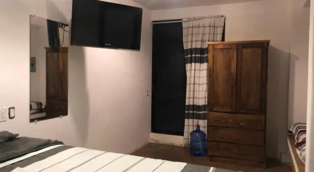 Casa Arrecife, Beach is steps away! Fast internet, Private cozy room!, Забронировать Хостел Отели Южной Нижней Калифорнии с парковкой, Парковка