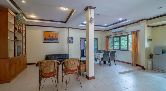 Baan Muang Pool Villa