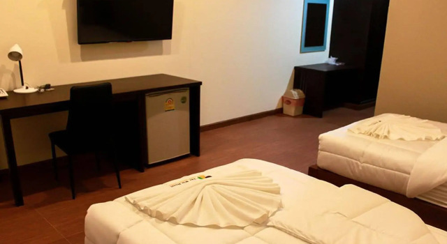 The Win Hotel, Забронировать Отель Отели провинции Прачуапкхирикхан с бассейном, Бассейн
