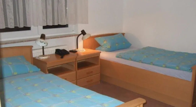 Brauhaus Zils Bräu Hotel Restaurant, Забронировать Отель Наурат (Эйфель) Trier-Saarburg