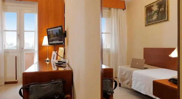 Номер Standard Hotel Michelangelo