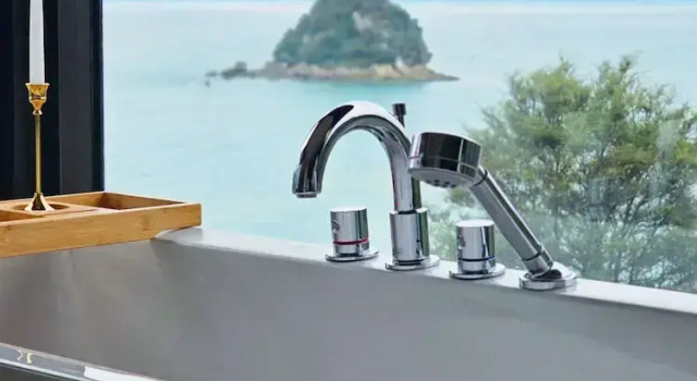 Люкс Luxury Oceanview Penthouse Suite & Beach Access
