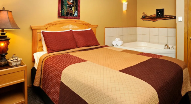 Номер Premier c 1 комнатой The Pointe Hotel and Suites