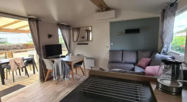 Mobile Home OuiReves 281 facing the Mediterranean, Book Hotel Hoteller i Lattes med pool, Swimmingpool