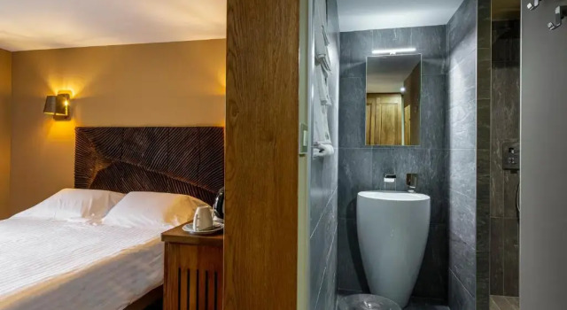 Двухместный номер Standard Demeures & Châteaux Auberge de la Tour - Hôtel & Restaurants - Marcolès Auvergne