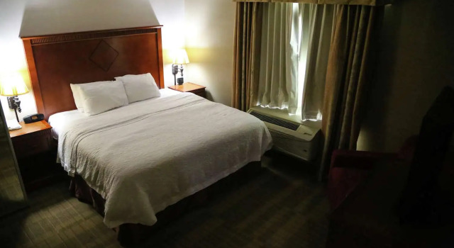 Люкс Hampton Inn & Suites McComb