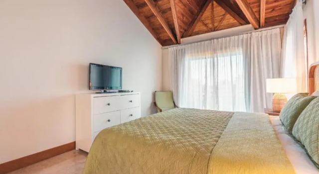 Magnificent Villa at Puerto Bahia, Забронировать Вилла Виллы Санта-Барбара-де-Самана, Вилла