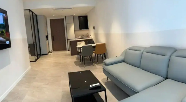 Апартаменты Premier DongDong Apartment The Metropole