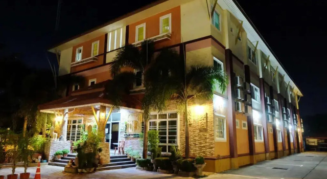 Siam House Interplace, Забронировать Отель Лопбури Lopburi Province
