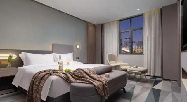 Люкс с красивым видом из окна Wuhan Liju Garden Hotel