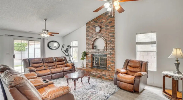 3 Mi to Golf: Tucson Home w/ Private Yard & Patio!, Забронировать Дом для отпуска Тусон штат Аризона