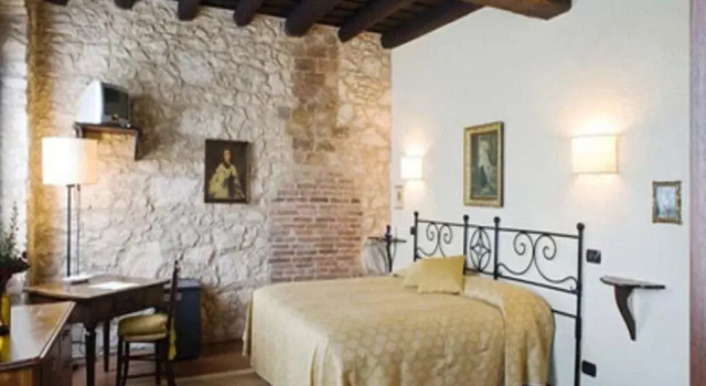 I Costanti, Book Hotel Caldiero Veneto