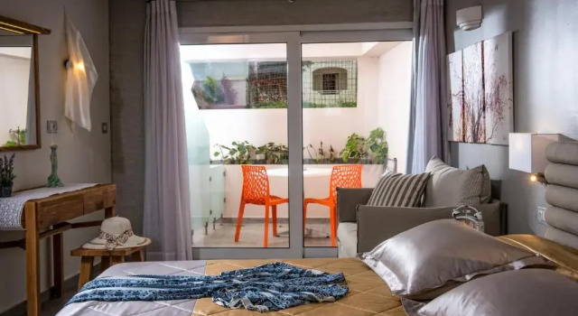 Полулюкс Economy Цокольный этаж Omiros Boutique Hotel