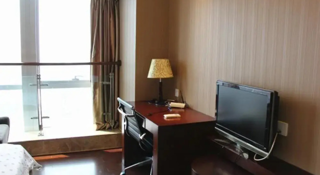 Modern Family Inn