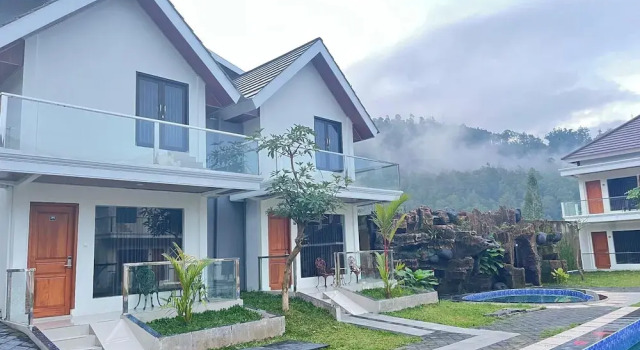 Cottage Grand Wijaya Hotel dan Villa Sarangan