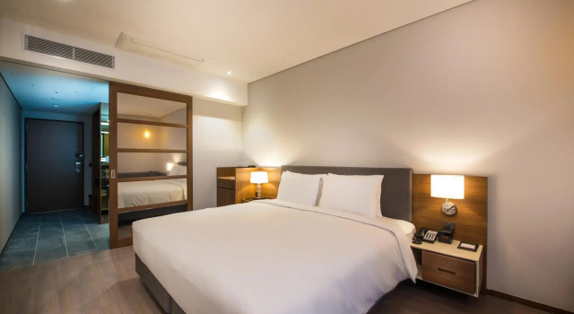 Двухместный номер Standard ENA Suite Hotel Namdaemun