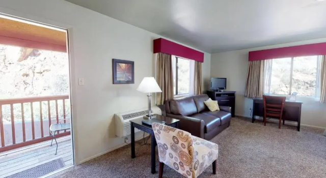 Четырёхместный номер Standard Flanigan`s Resort and Spa