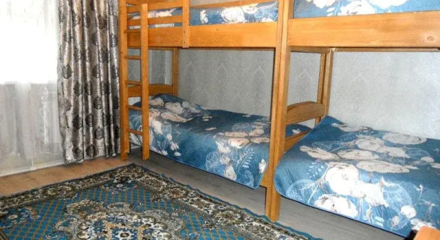 Madagaskar Guest House, Prenota Affittacamere Hotel a Buryatia con parcheggio, Parcheggio