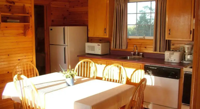 Коттедж Deluxe с 3 комнатами Avonlea Cottages