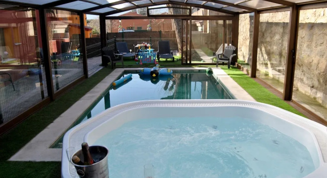 Вилла Deluxe Casas Rurales Collarubio