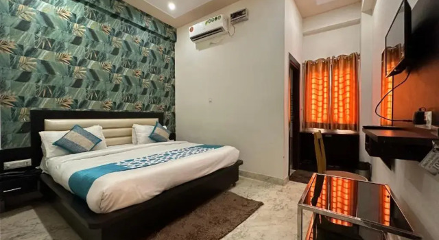 Двухместный номер Standard Hotel Aaradhya Residency